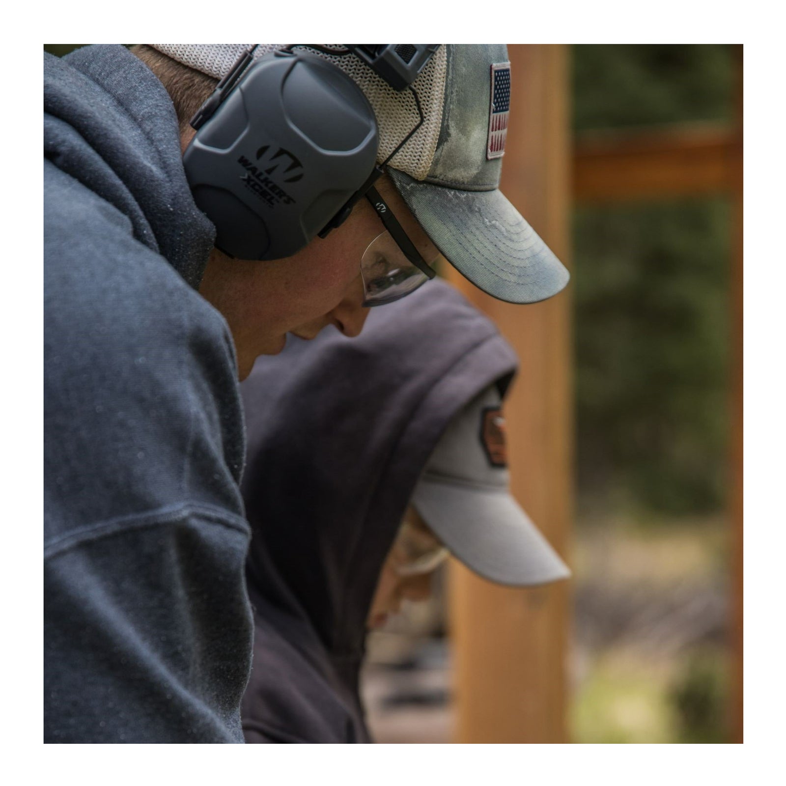 Walkers XCEL 500BT Digital Bluetooth Electronic Muff with Auto Shutt Off (Black)