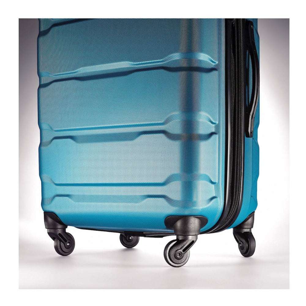 Samsonite Omni PC 24-Inch Spinner Suitcase (Caribbean Blue)