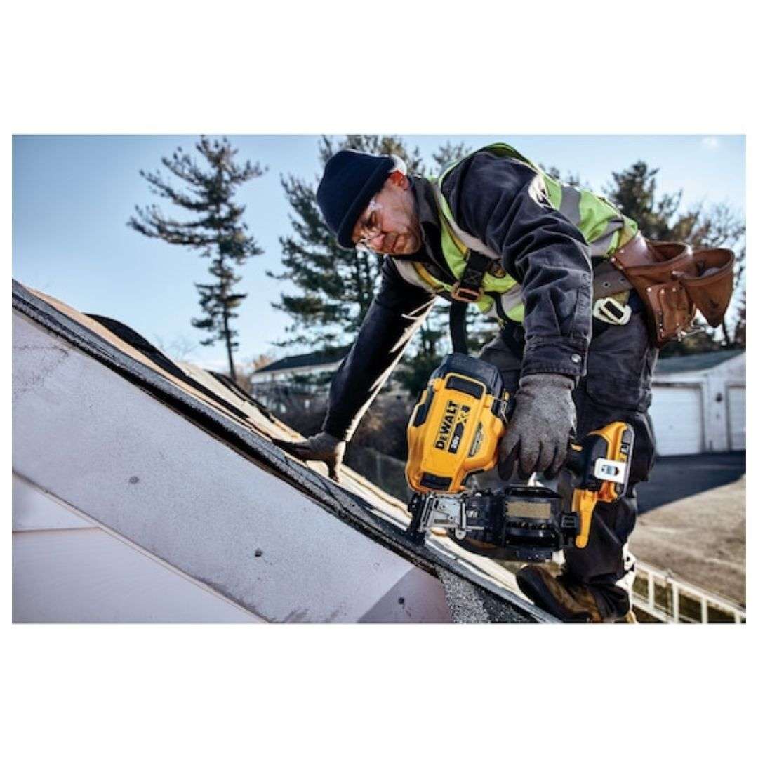 DeWALT DCN45RNB 20V Max 15 Degree Cordless Coil Roofing Nailer